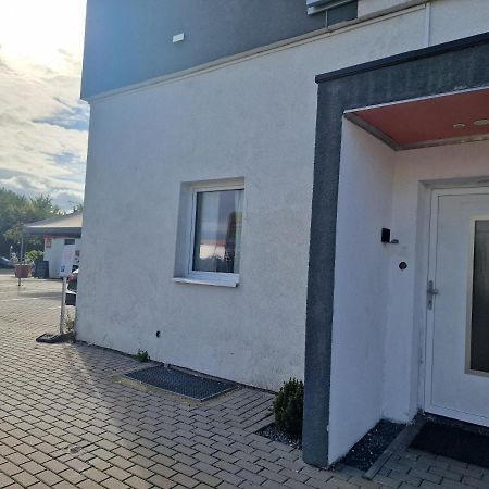 Ibo-Apart 1 Zimmer Apartment In Herzogenaurach Dış mekan fotoğraf