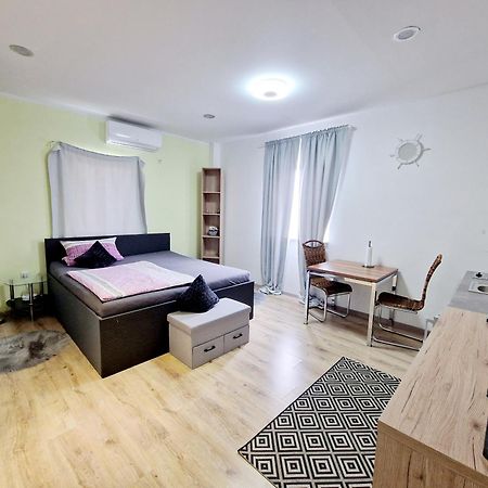Ibo-Apart 1 Zimmer Apartment In Herzogenaurach Dış mekan fotoğraf