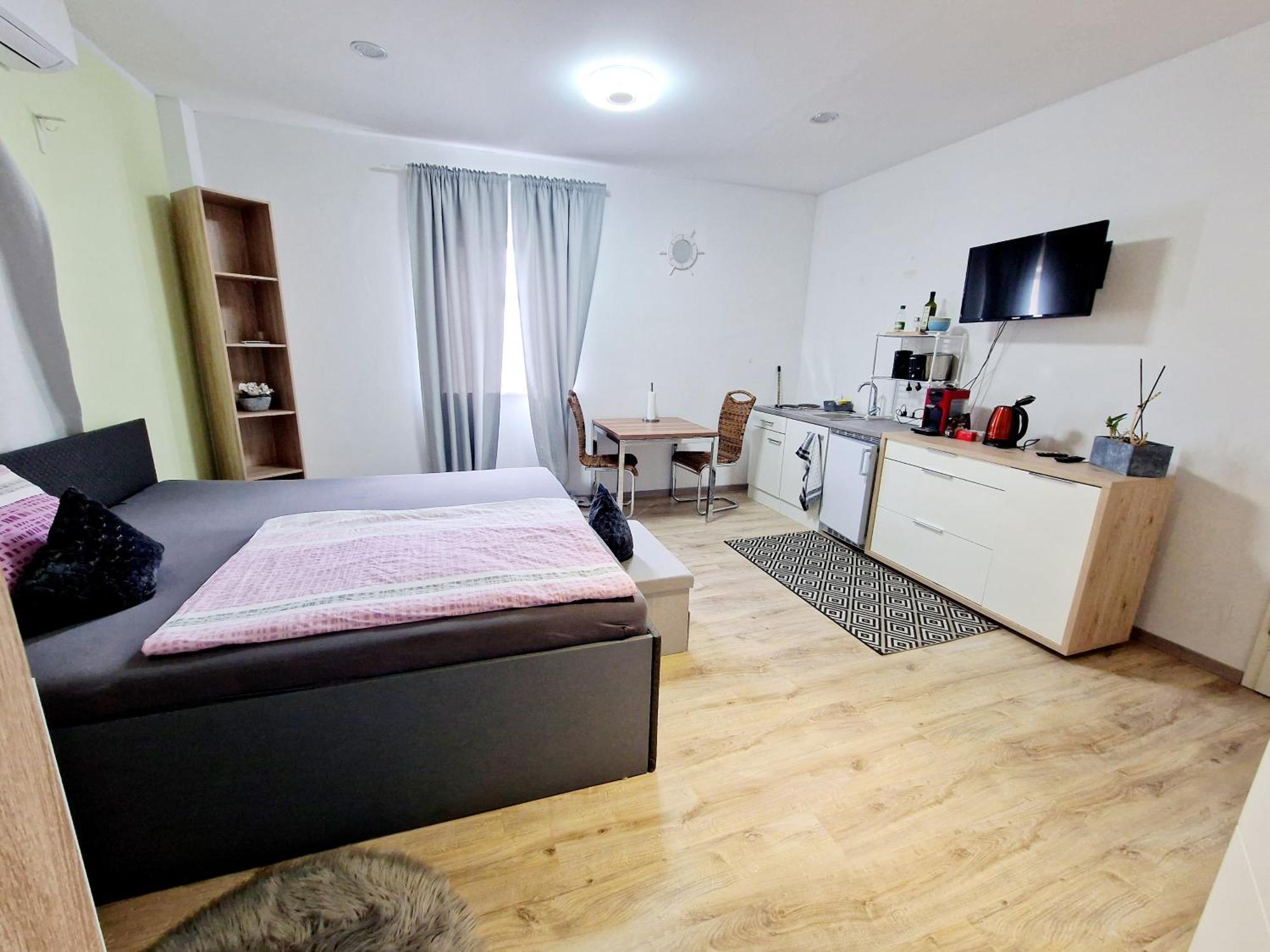 Ibo-Apart 1 Zimmer Apartment In Herzogenaurach Dış mekan fotoğraf